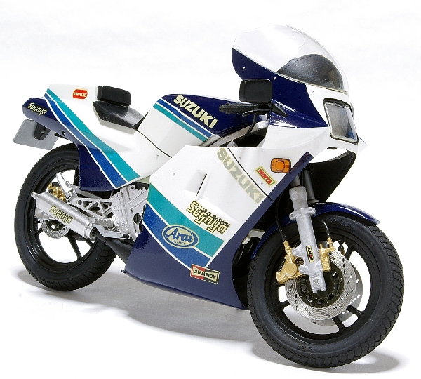 希少♪ スズキ RG250 ガンマ スガヤ チャンバー （中古）欠品あり 検索